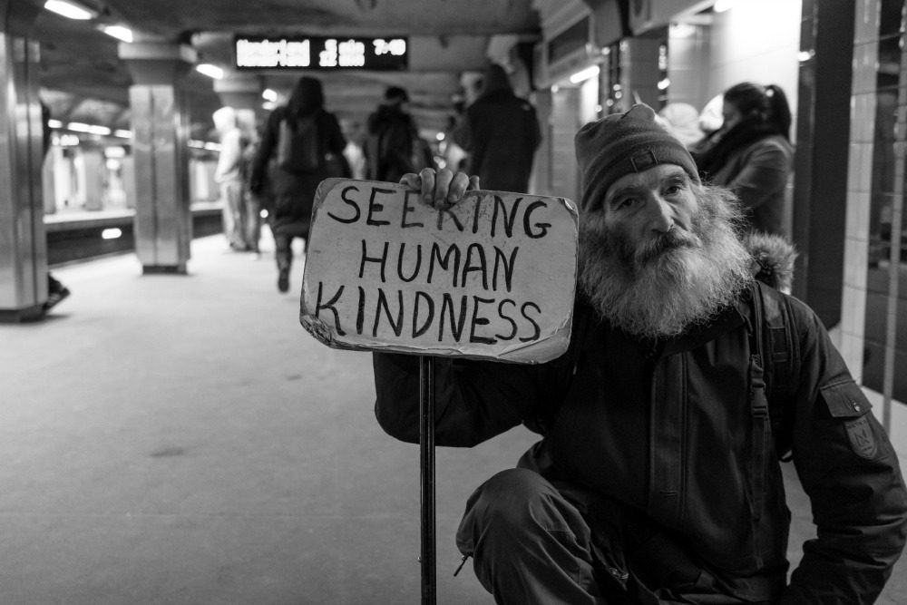 Small acts of kindness Day 8 Experiences CREDIT Matt Collamer on Unsplash_picmonkeyed