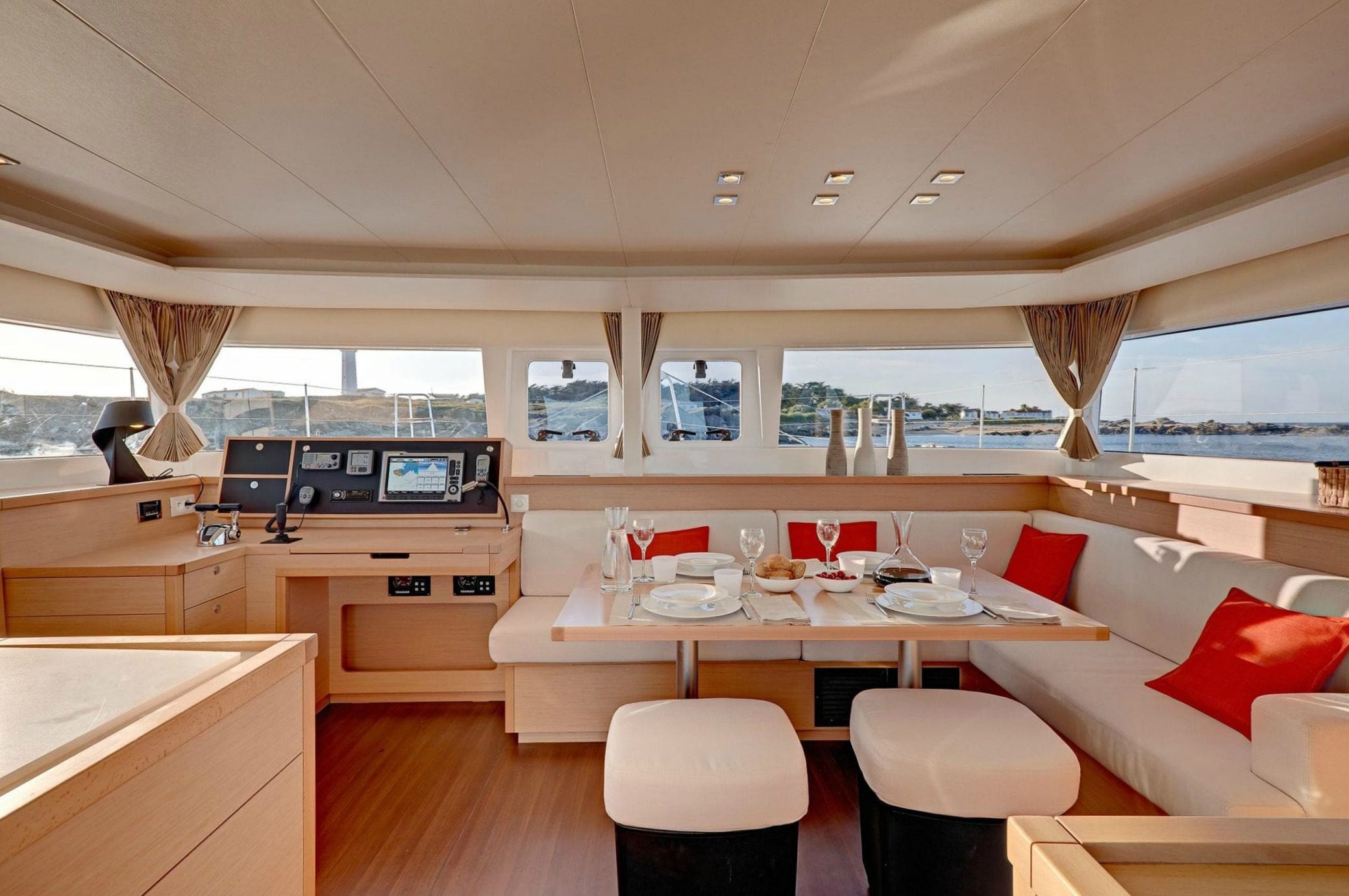 Types of yachts Lagoon 450 (Premium Plus) CREDIT The Yacht Week_picmonkeyed
